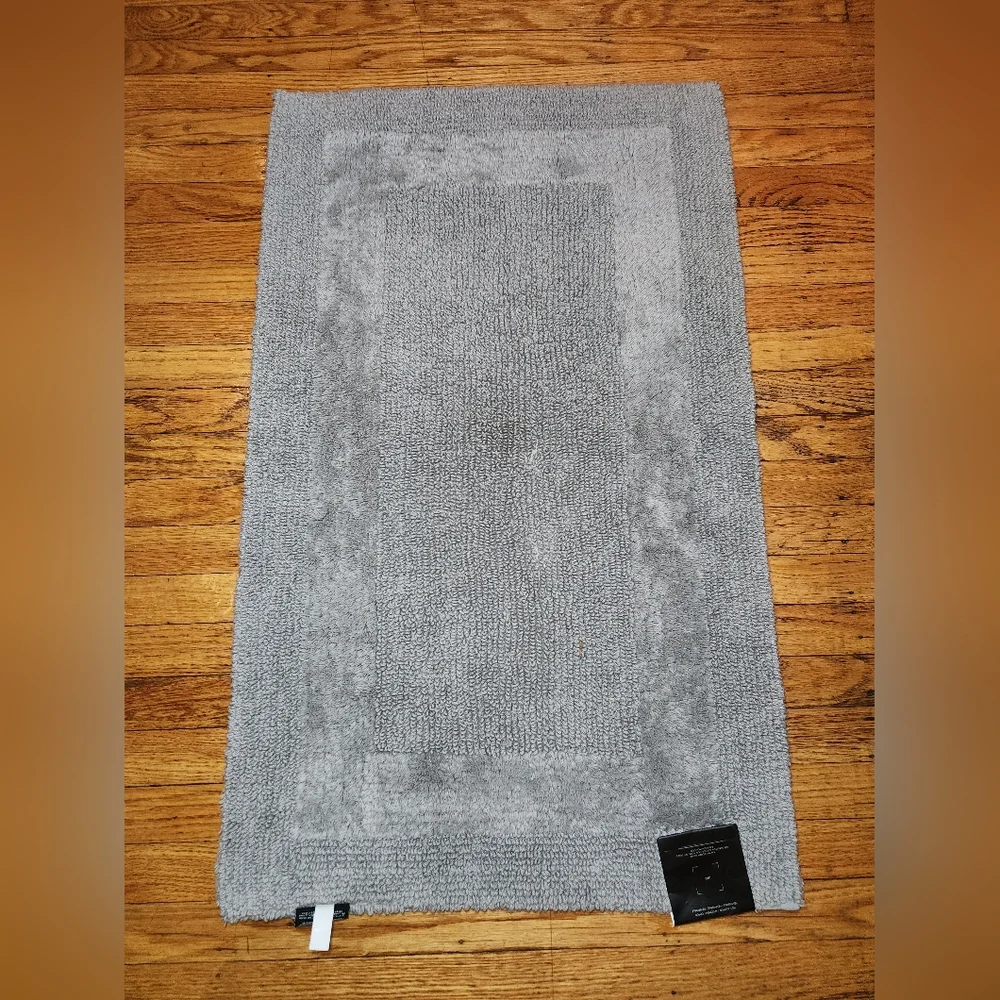 Ralph Lauren Elegant Gray Bath Mat